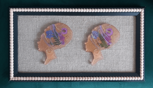 Resin Heads in large frame